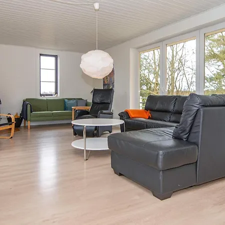 10 Person In Romo-by Traum Kongsmark